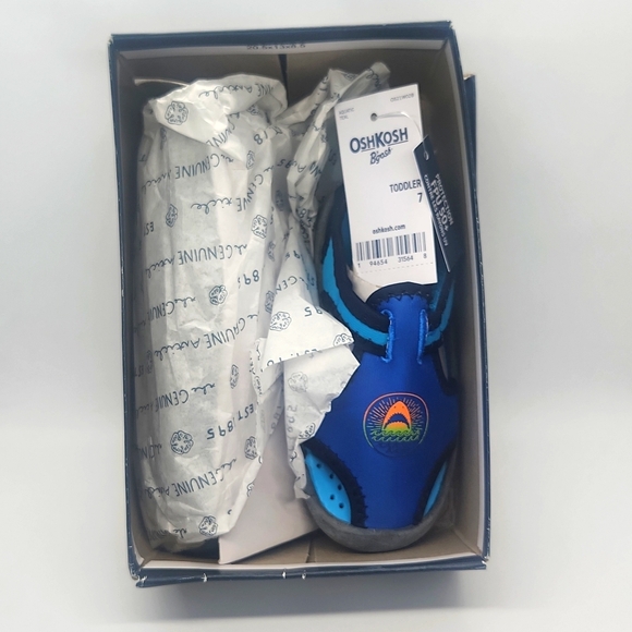 NEW OshKosh Bgosh Child - Toddler Size 7 Aquatic Water Sandal - Shoe - Picture 2 of 6